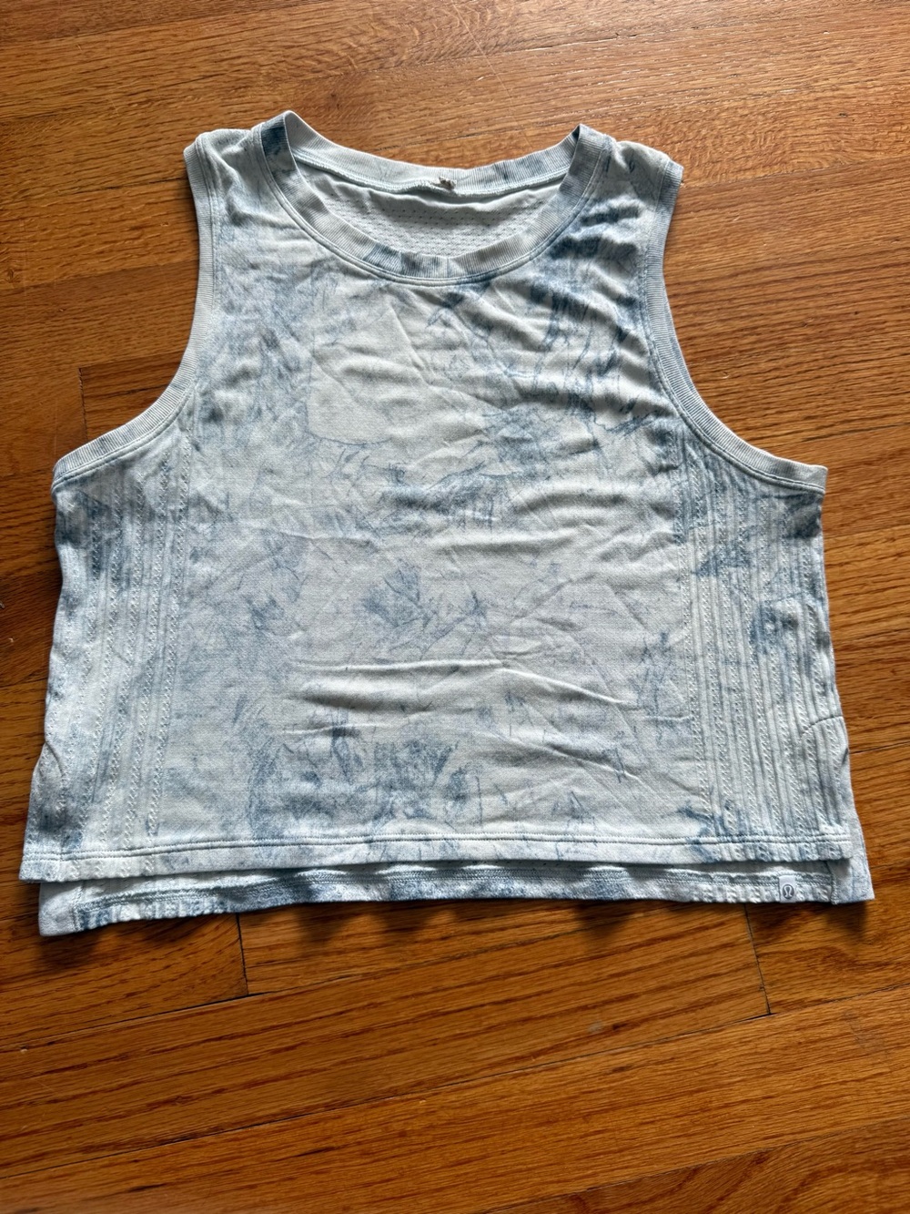 Lululemon Train to Be Tank Top Womens XS White Blue Washed Seamless Cropped